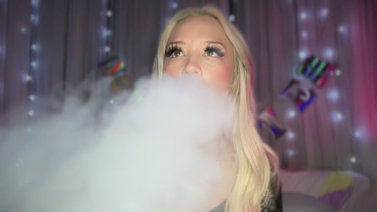 Sabrina_xx's Streamate show and profile