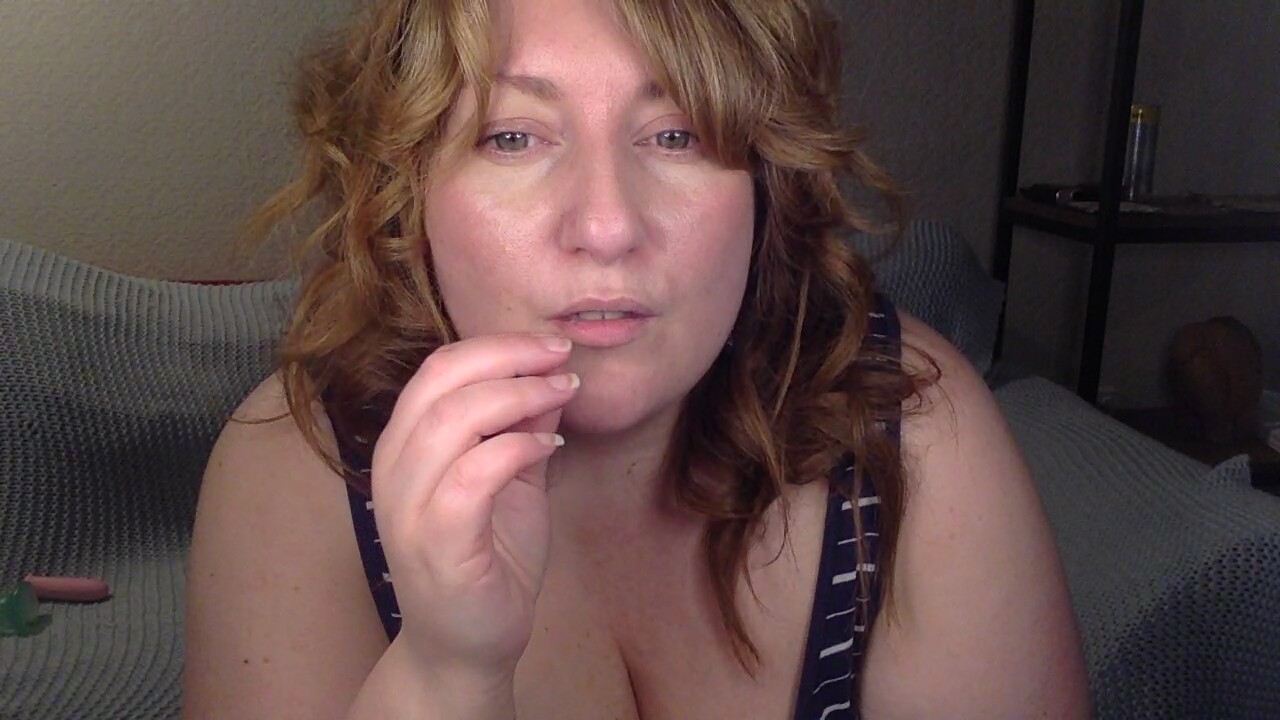 Curvygirllouisa