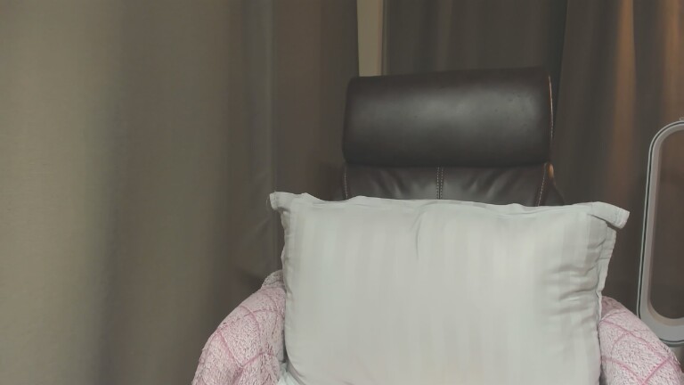 Kate_Adventurous's Streamate show and profile