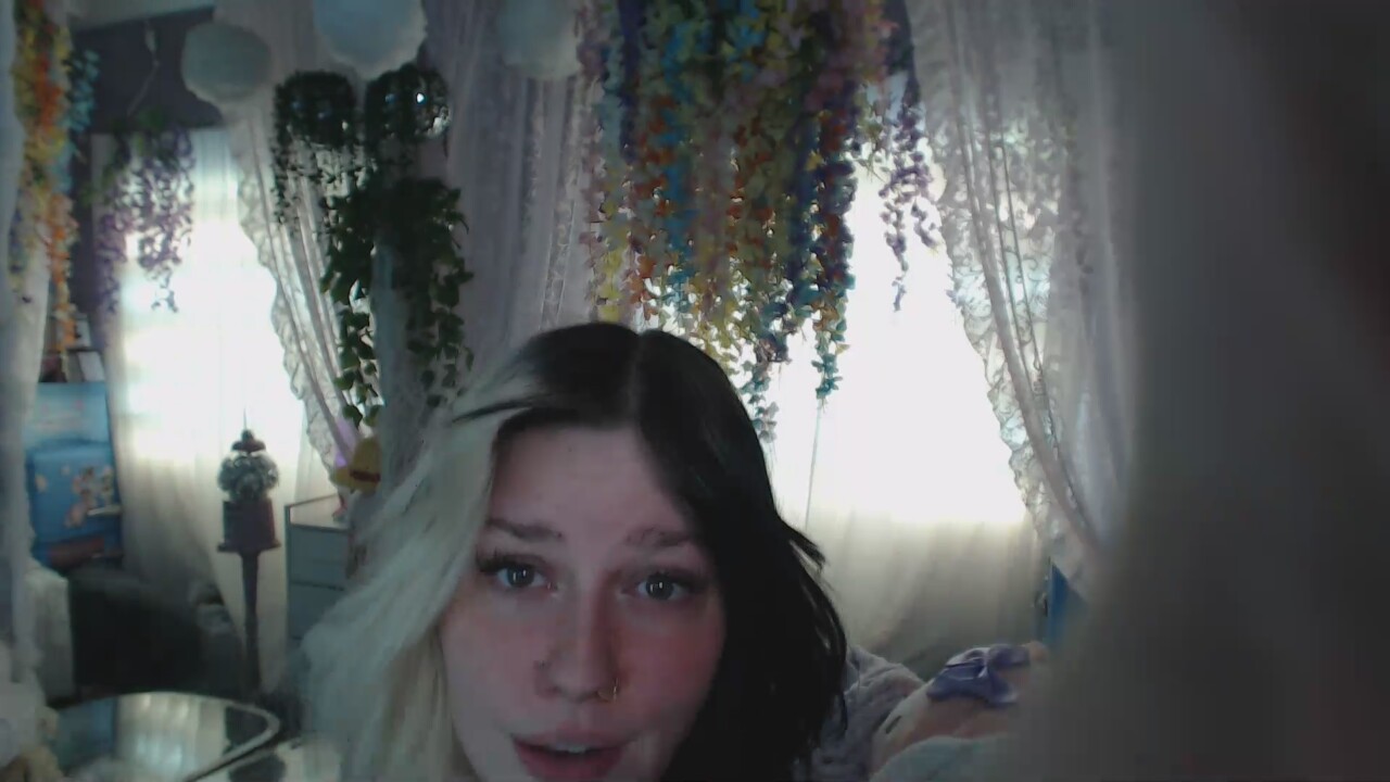Angelina_Glass