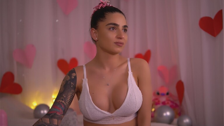 PureEllie's Streamate show and profile