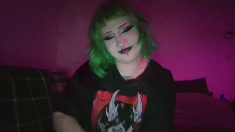 GothicLuna's Streamate show and profile