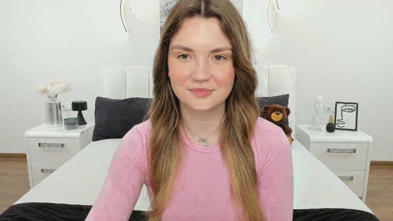 Reneswee's Streamate show and profile