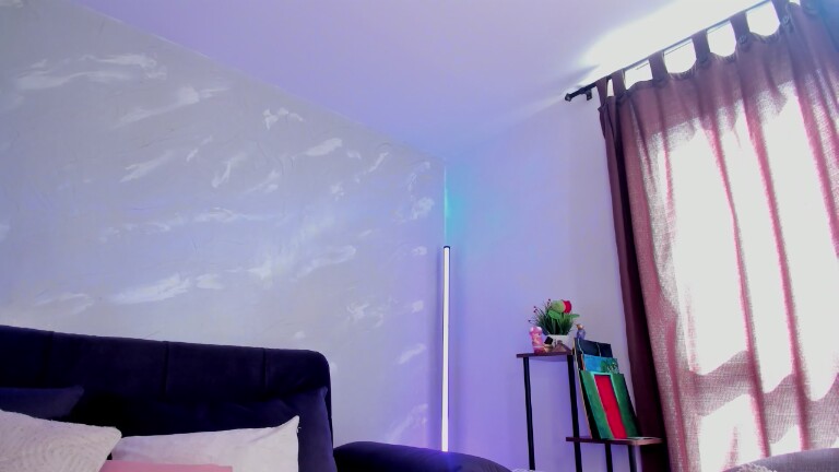 AprilMusee's Streamate show and profile